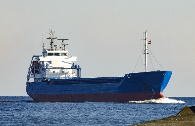 散貨船海運將繼續扮演著(zhù)重要角色，為全球經(jīng)濟注入活力與希望
